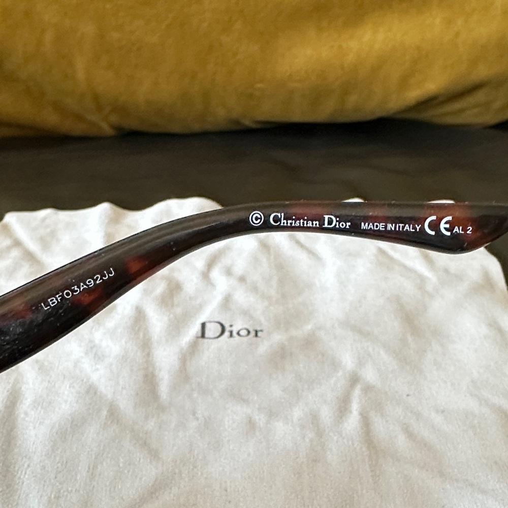 Dior Women's Tortoiseshell Sunglasses with Brown Gradient Lenses - Picture 5 of 11
